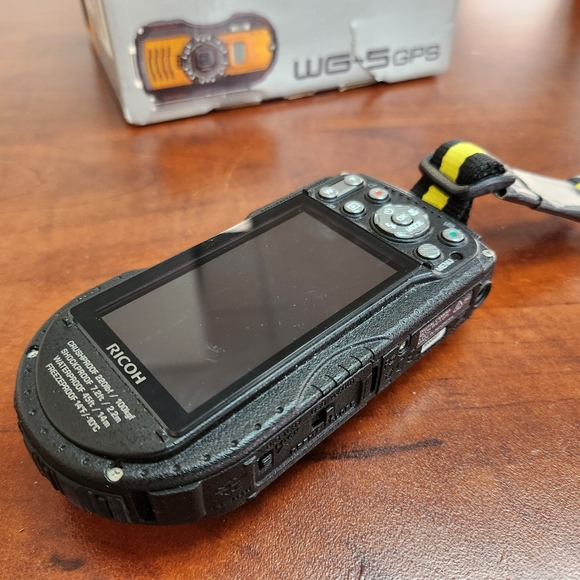 Ricoh wg-5 - Picture 3 of 6